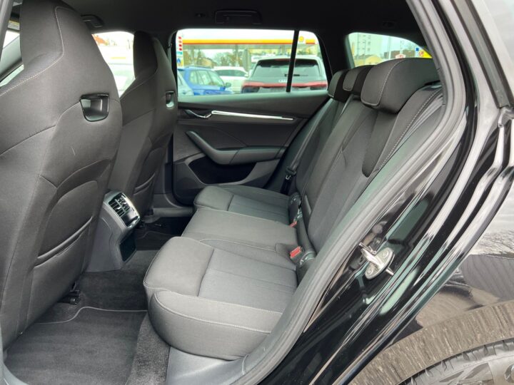 Abbildung Fahrzeugdetailansicht Skoda Octavia - Nr. 13