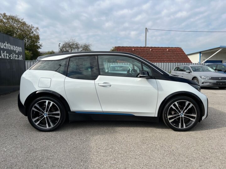Abbildung Fahrzeugdetailansicht BMW i3 - Nr. 1