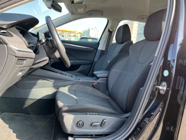 Abbildung Fahrzeugdetailansicht Skoda Octavia - Nr. 12