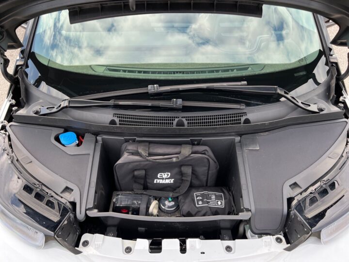 Abbildung Fahrzeugdetailansicht BMW i3 - Nr. 31