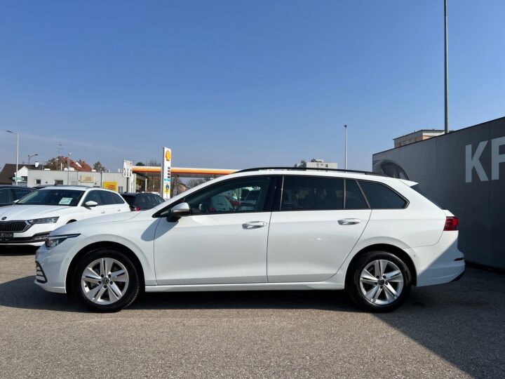 Abbildung Fahrzeugdetailansicht Volkswagen Golf Variant - Nr. 5