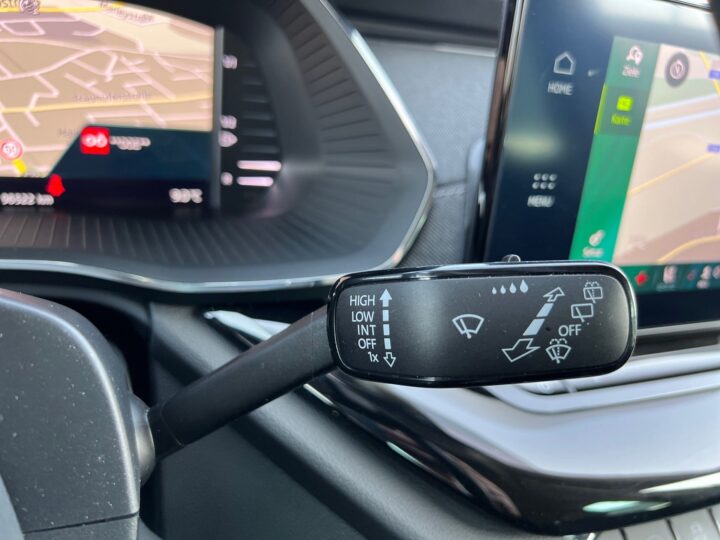 Abbildung Fahrzeugdetailansicht Skoda Octavia - Nr. 44