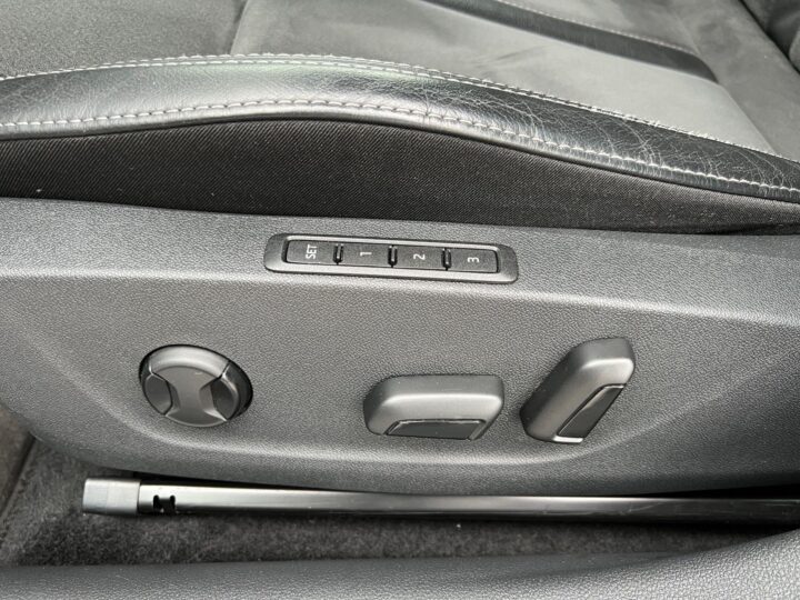 Abbildung Fahrzeugdetailansicht Skoda Octavia - Nr. 31