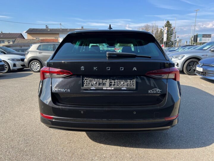 Abbildung Fahrzeugdetailansicht Skoda Octavia - Nr. 3