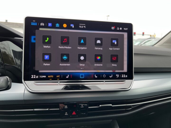 Abbildung Fahrzeugdetailansicht Volkswagen Golf - Nr. 18