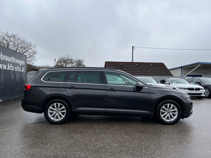Abbildung Fahrzeugdetailansicht Volkswagen Passat Variant - Nr. 1