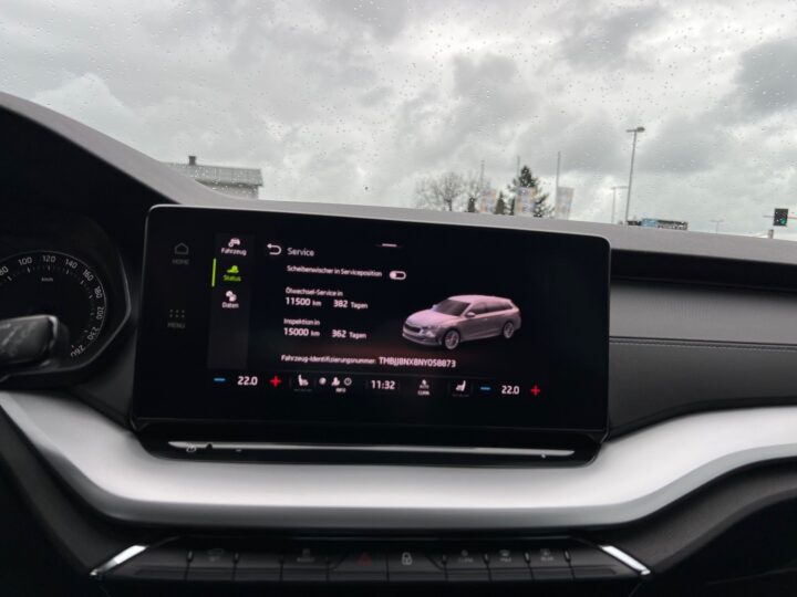 Abbildung Fahrzeugdetailansicht Skoda Octavia - Nr. 25