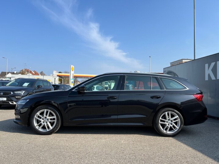 Abbildung Fahrzeugdetailansicht Skoda Octavia - Nr. 5