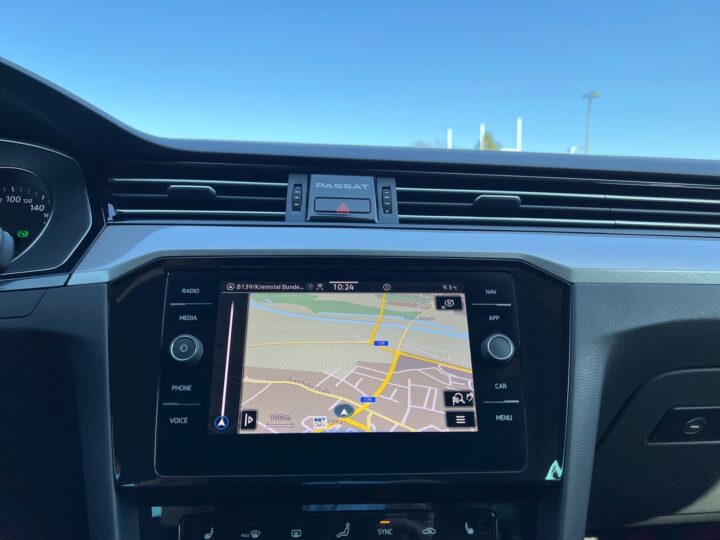 Abbildung Fahrzeugdetailansicht Volkswagen Passat Variant - Nr. 23