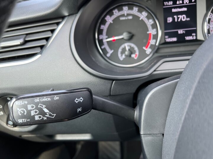 Abbildung Fahrzeugdetailansicht Skoda Octavia - Nr. 43