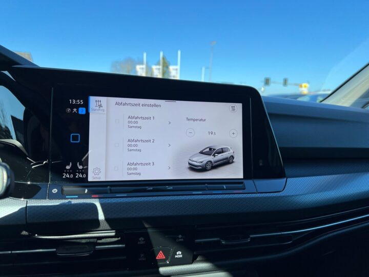 Abbildung Fahrzeugdetailansicht Volkswagen Golf - Nr. 26