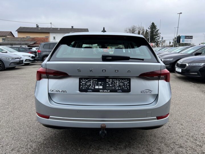 Abbildung Fahrzeugdetailansicht Skoda Octavia - Nr. 3