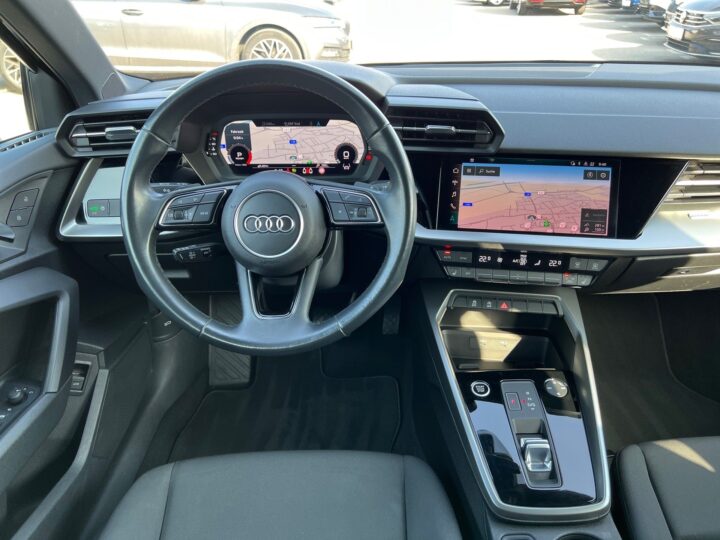 Abbildung Fahrzeugdetailansicht Audi A3 - Nr. 10