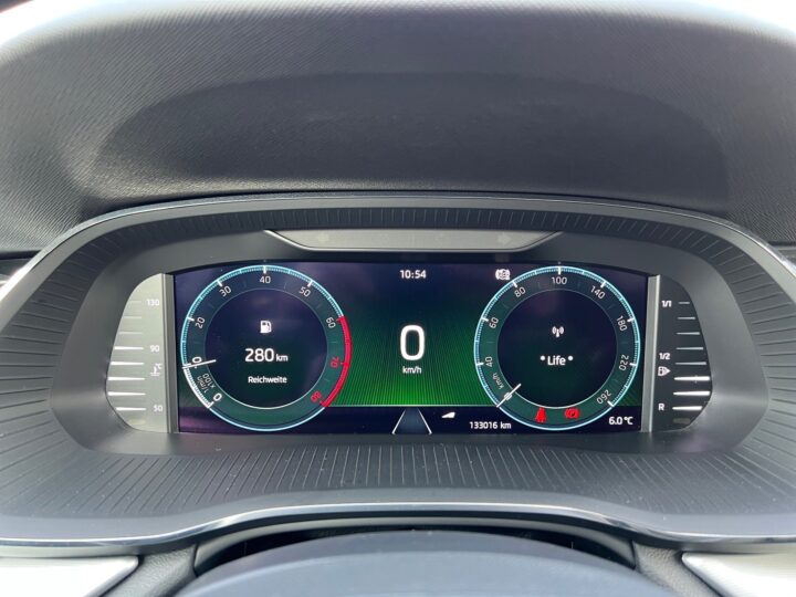 Abbildung Fahrzeugdetailansicht Skoda Octavia - Nr. 17