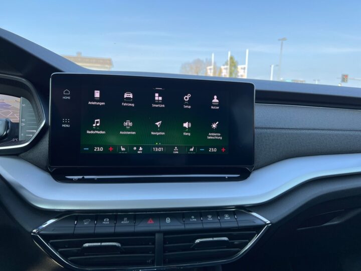 Abbildung Fahrzeugdetailansicht Skoda Octavia - Nr. 18