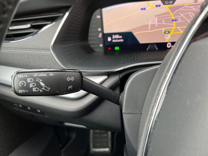 Abbildung Fahrzeugdetailansicht Skoda Octavia - Nr. 42