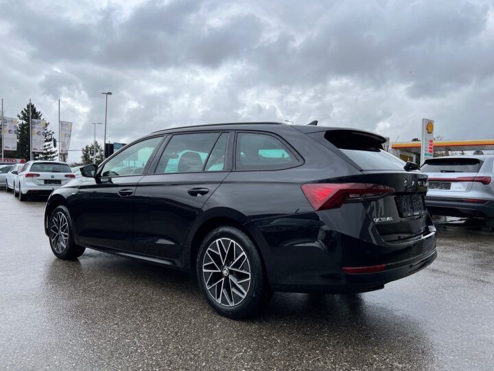 Abbildung Fahrzeugdetailansicht Skoda Octavia - Nr. 4