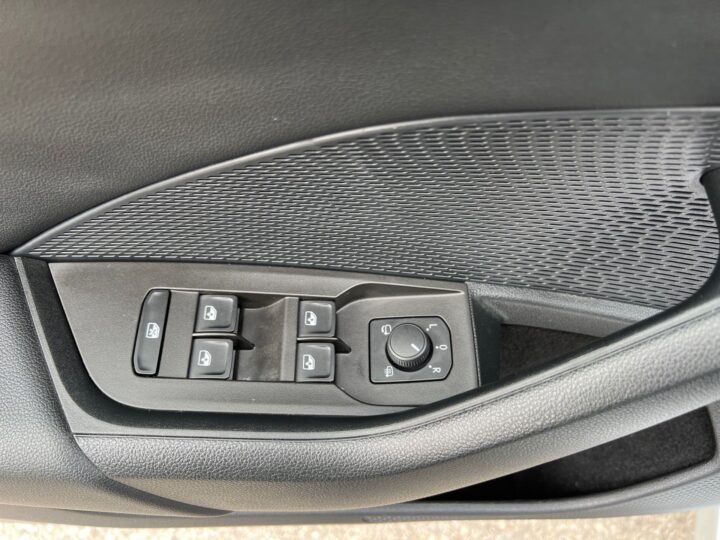 Abbildung Fahrzeugdetailansicht Skoda Octavia - Nr. 32