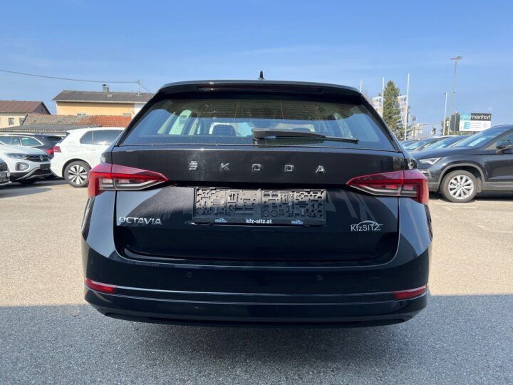 Abbildung Fahrzeugdetailansicht Skoda Octavia - Nr. 3