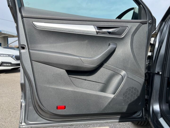 Abbildung Fahrzeugdetailansicht Skoda Karoq - Nr. 30