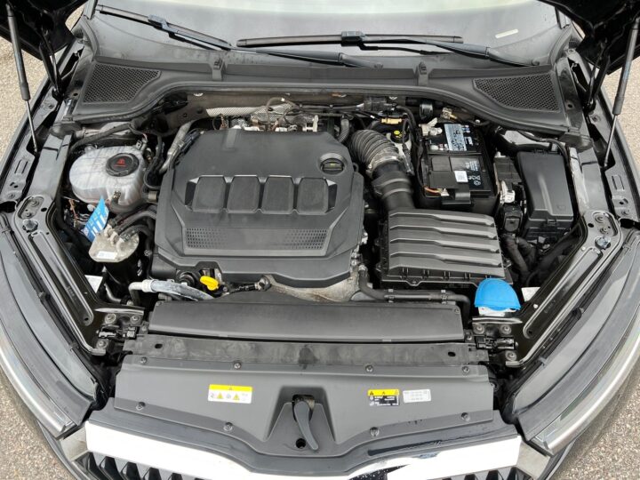 Abbildung Fahrzeugdetailansicht Skoda Octavia - Nr. 34