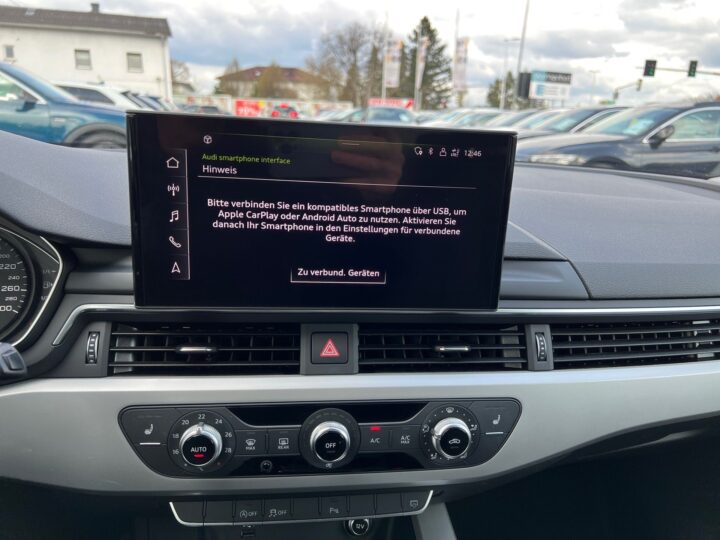 Abbildung Fahrzeugdetailansicht Audi A4 - Nr. 19