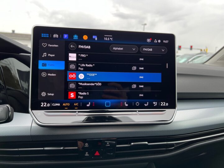 Abbildung Fahrzeugdetailansicht Volkswagen Golf - Nr. 19