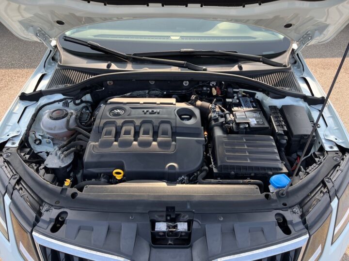 Abbildung Fahrzeugdetailansicht Skoda Octavia - Nr. 34