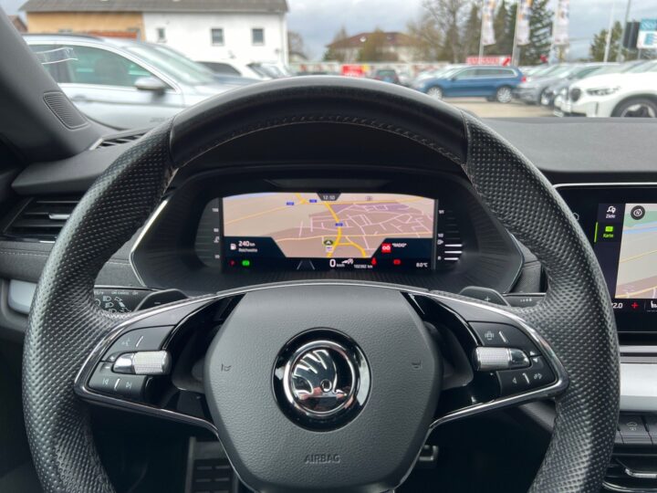 Abbildung Fahrzeugdetailansicht Skoda Octavia - Nr. 15