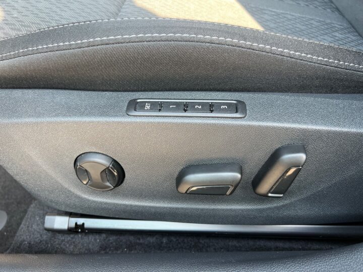 Abbildung Fahrzeugdetailansicht Skoda Octavia - Nr. 30
