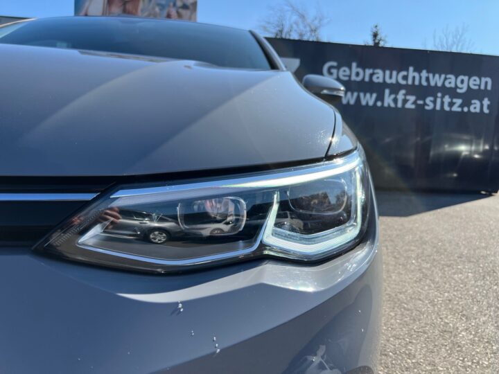 Abbildung Fahrzeugdetailansicht Volkswagen Golf - Nr. 35