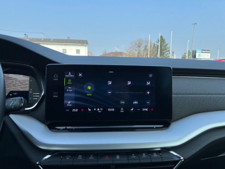 Abbildung Fahrzeugdetailansicht Skoda Octavia - Nr. 24