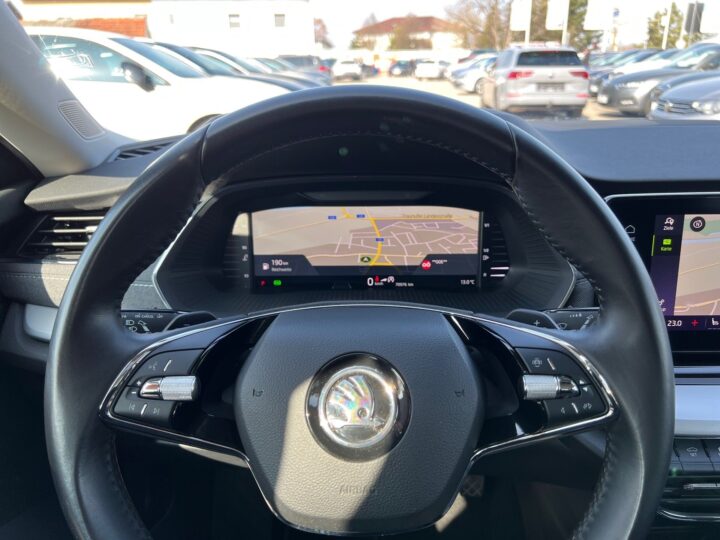 Abbildung Fahrzeugdetailansicht Skoda Octavia - Nr. 15