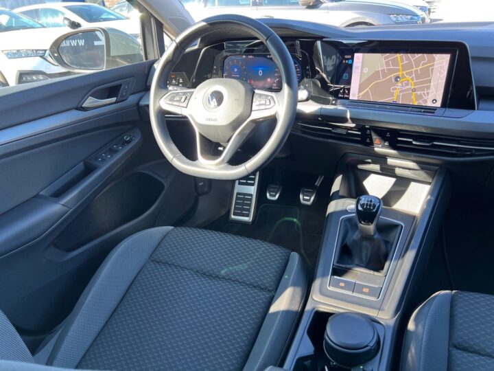 Abbildung Fahrzeugdetailansicht Volkswagen Golf - Nr. 11