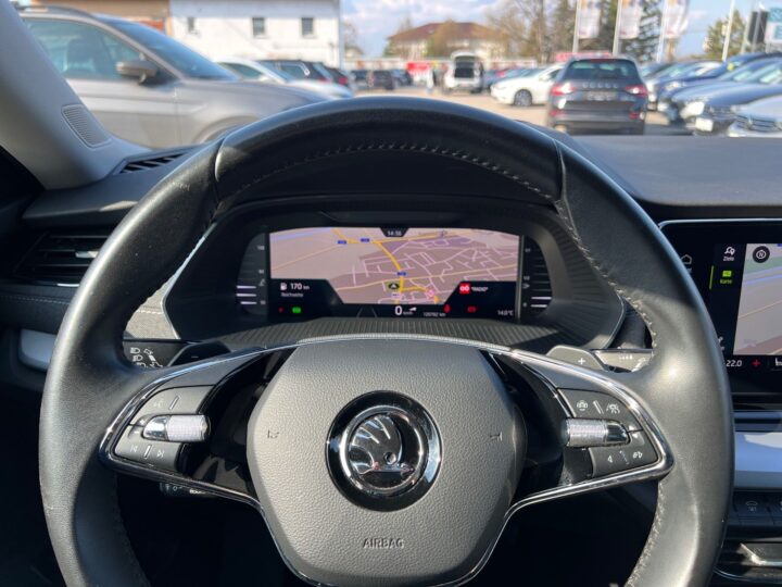 Abbildung Fahrzeugdetailansicht Skoda Octavia - Nr. 15