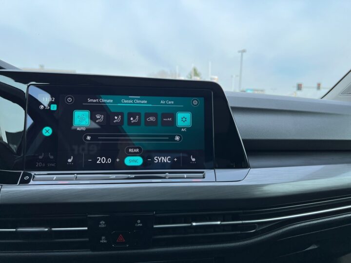 Abbildung Fahrzeugdetailansicht Volkswagen Golf Variant - Nr. 22