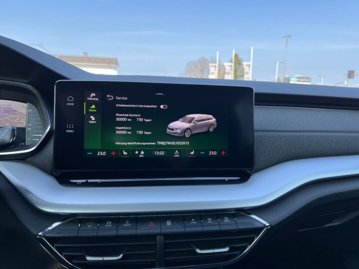 Abbildung Fahrzeugdetailansicht Skoda Octavia - Nr. 25