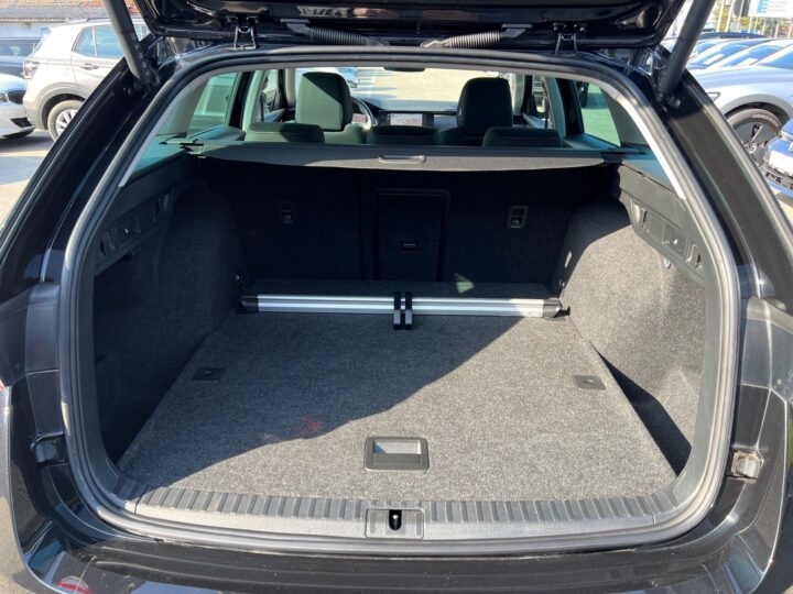 Abbildung Fahrzeugdetailansicht Skoda Octavia - Nr. 14