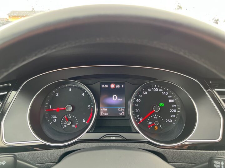 Abbildung Fahrzeugdetailansicht Volkswagen Passat Variant - Nr. 16