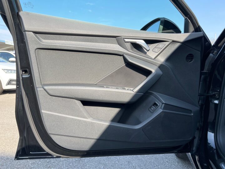 Abbildung Fahrzeugdetailansicht Audi A3 - Nr. 28