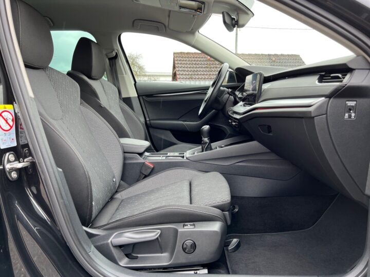 Abbildung Fahrzeugdetailansicht Skoda Octavia - Nr. 33