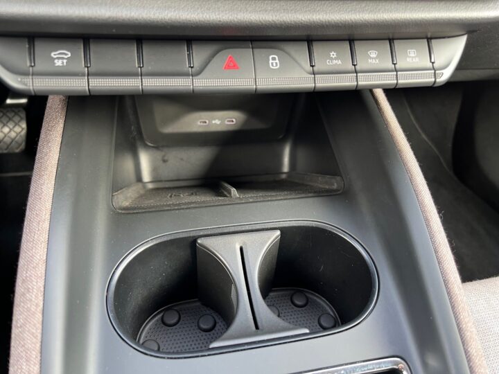 Abbildung Fahrzeugdetailansicht Skoda Enyaq - Nr. 46