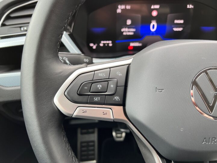 Abbildung Fahrzeugdetailansicht Volkswagen Touran - Nr. 41