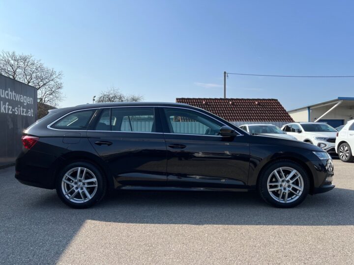 Abbildung Fahrzeugdetailansicht Skoda Octavia - Nr. 1