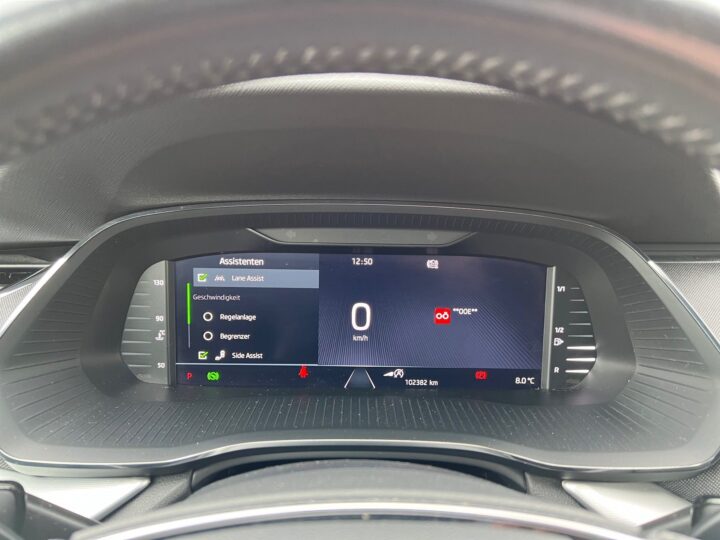 Abbildung Fahrzeugdetailansicht Skoda Octavia - Nr. 17