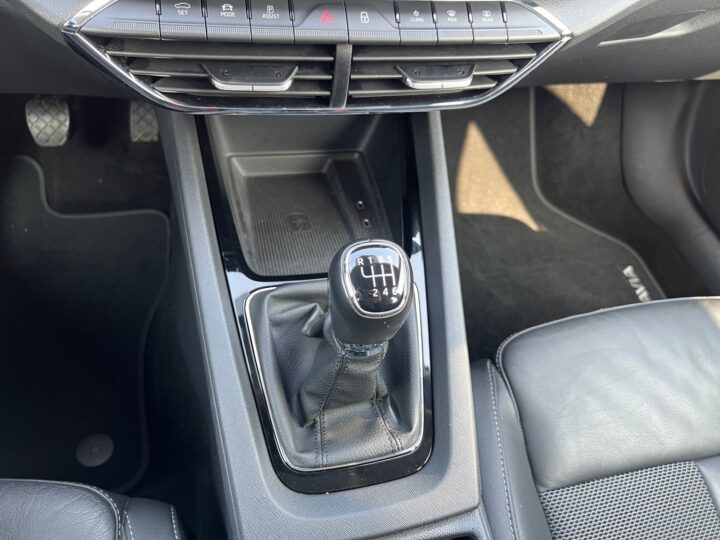 Abbildung Fahrzeugdetailansicht Skoda Octavia - Nr. 29