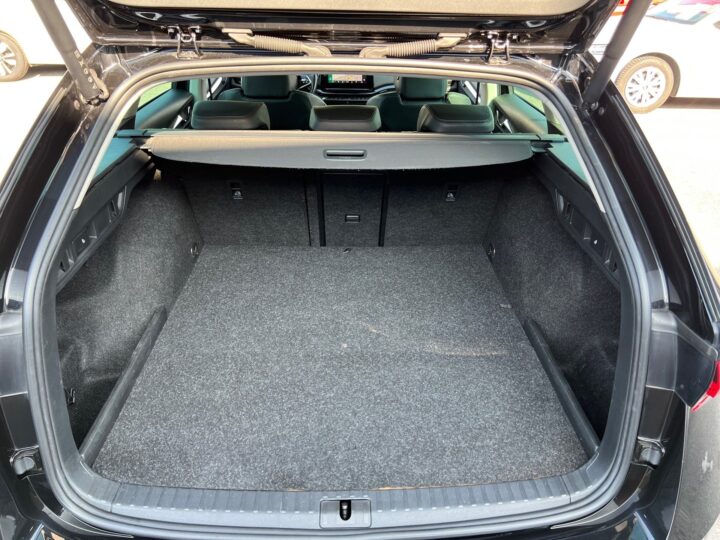 Abbildung Fahrzeugdetailansicht Skoda Octavia - Nr. 14