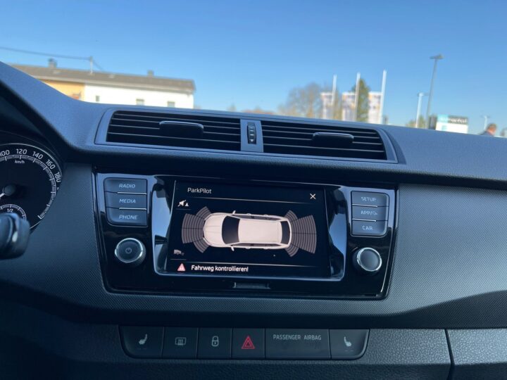 Abbildung Fahrzeugdetailansicht Skoda Fabia - Nr. 24