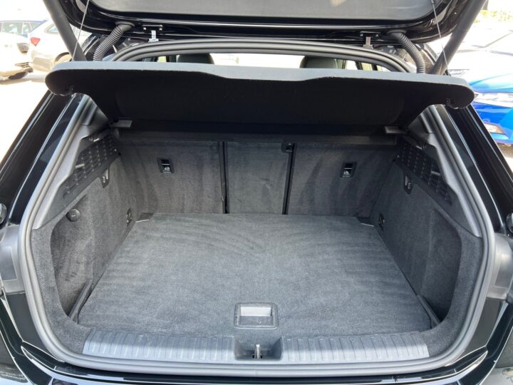 Abbildung Fahrzeugdetailansicht Audi A3 - Nr. 14