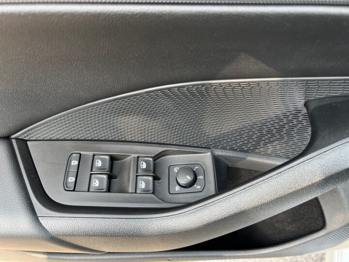 Abbildung Fahrzeugdetailansicht Skoda Octavia - Nr. 32